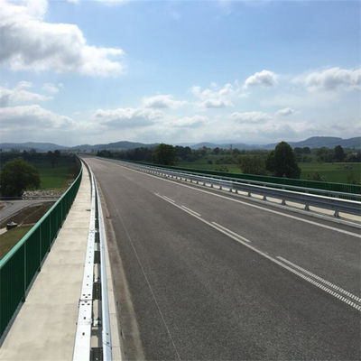 Tecnologia laminada a frio galvanizada a quente S235jr S345jr Guarda rodoviária de aço galvanizado