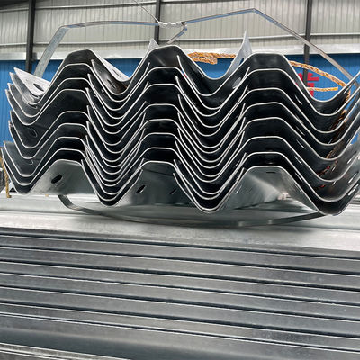 AASHTO M-180 padrão de aço galvanizado de vigas onduladas sistemas de guarda rodoviária poste e espaçador