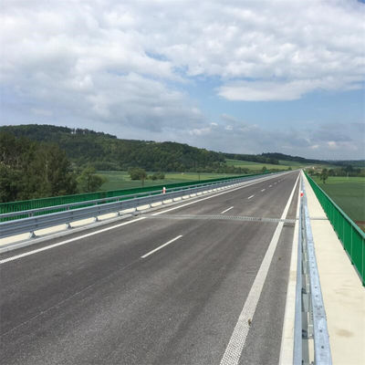 Custo por pé de aço de vigas W fabricado em aços de tira Q345 para proteção de estradas