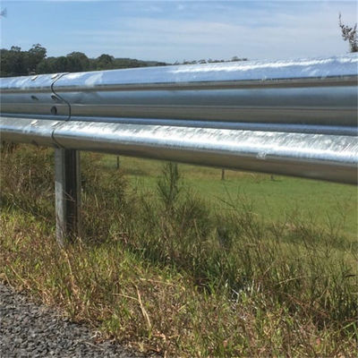Segurança rodoviária W Beam Guardrail e Acessórios AASHTO M-180 Standard Customized Color