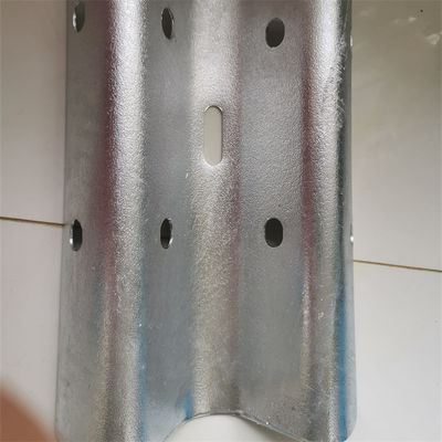 Tecnologia galvanizada a quente e laminada a frio Guarda rodoviária para túneis e pontes