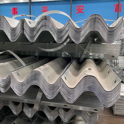 Hot Dip Galvanized Road Safety Traffic Barrier Protector Fence Feito em para proteção
