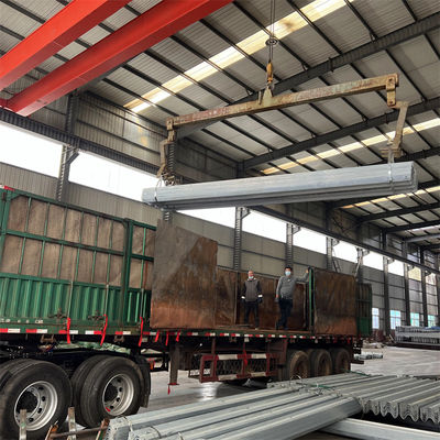 Revestimento de zinco Q235 Q345 laminado a frio W Beam Pedestrian Guardrail Fence Crash Barrier