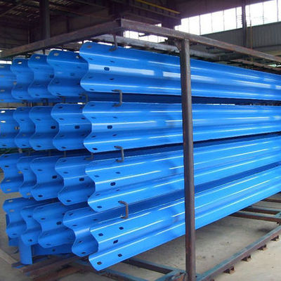 Barreira de proteção galvanizada personalizada para Q235 Q345 Barreira anti-colisão W Beam Highway