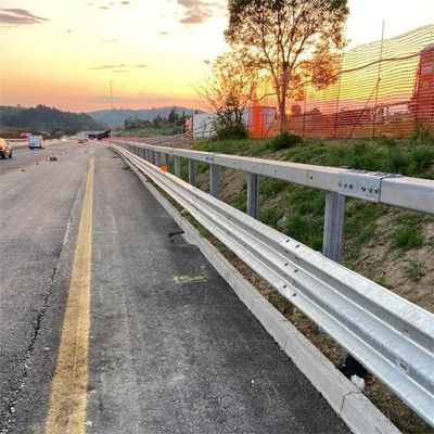 Rodoviário Guarda-correio e Postos AASHTO M-180 Padrão Tecnologia laminada a frio galvanizado a quente