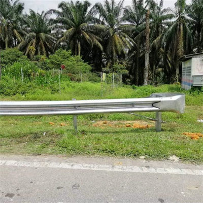 -Fizemos um corrimão de segurança na estrada A proteção definitiva para uma condução segura e suave