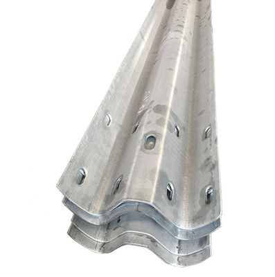 Segurança do Tráfego Rodoviário W Beam Highway Guardrail com Hot Dippe revestimento galvanizado Venda