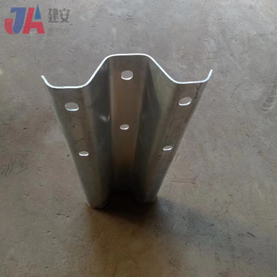 Cor customizável Cinturado S355jr Q355B A36 Aço W-Beam para Highway Guardrail